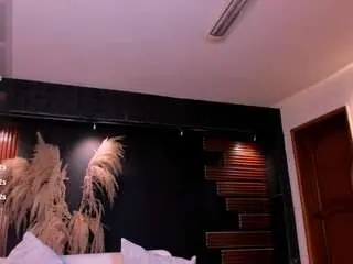 Arianarousee  live sex cam