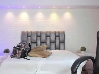 Arianarousee  live sex cam