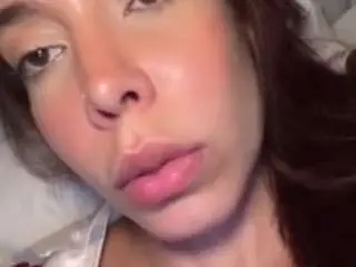 Hilarityler  live sex cam