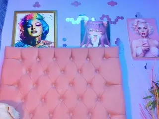 Kyliemoann  live sex cam