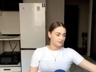 Mariettanicolaus  live sex cam