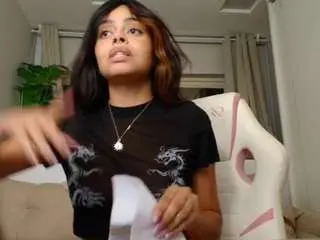 Pauline-clark  live sex cam