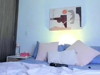 Ahinoaa  live sex cam