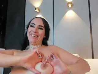 Ashly-moonn  live sex cam