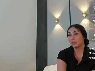 Ashly-moonn  live sex cam
