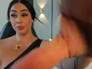 Ashly-moonn  live sex cam