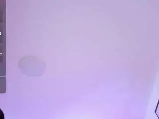Ashly-moonn  live sex cam