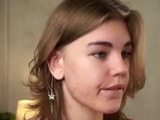 Charisseruuska  live sex cam