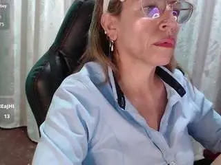 Chayla-ruiz  live sex cam