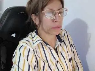 Chayla-ruiz  live sex cam