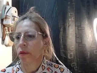 Chayla-ruiz  live sex cam
