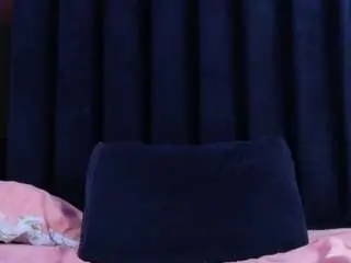 Kinkywildmilf  live sex cam