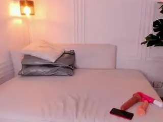 Dafnne-hills  live sex cam