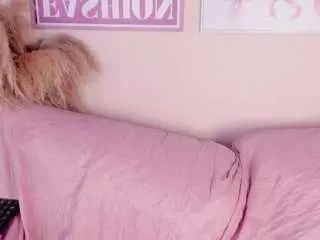 Dafnne-hills  live sex cam