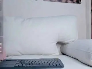 Dafnne-hills  live sex cam