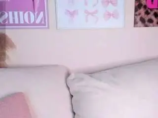 Dafnne-hills  live sex cam