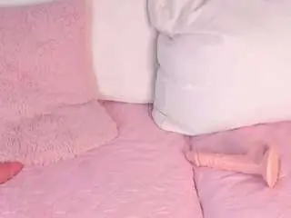 Dafnne-hills  live sex cam