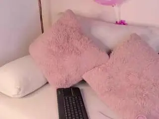 Dafnne-hills  live sex cam