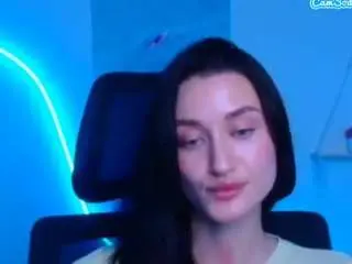 Runadiva  live sex cam