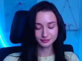 Runadiva  live sex cam