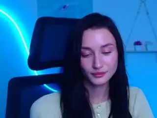 Runadiva  live sex cam