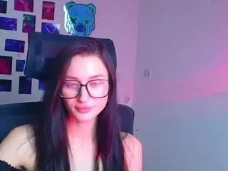 Runadiva  live sex cam