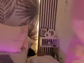 Samaantha-white  live sex cam