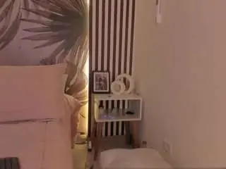 Samaantha-white  live sex cam