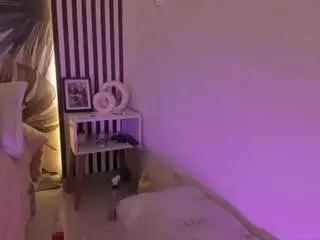 Samaantha-white  live sex cam