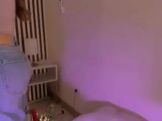 Samaantha-white  live sex cam