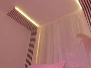 Samaantha-white  live sex cam