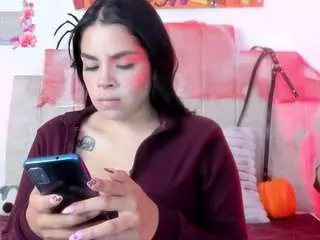 Samybrowm  live sex cam