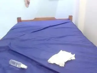 Brendagirlbad20  live sex cam