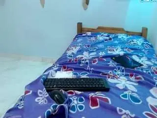 Brendagirlbad20  live sex cam