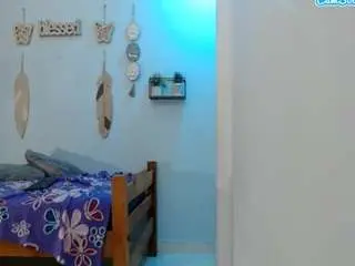Brendagirlbad20  live sex cam