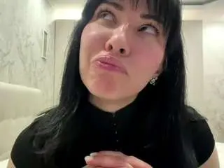 Joycepilling  live sex cam