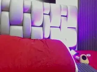 May-clanfort  live sex cam