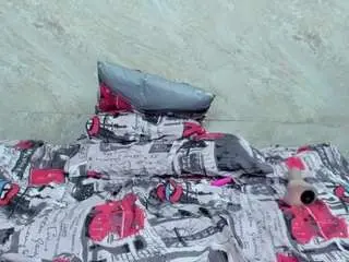 May-clanfort  live sex cam