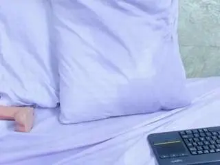 May-clanfort  live sex cam