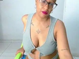 Janicewhore  live sex cam