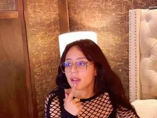 Kiara-simon  live sex cam