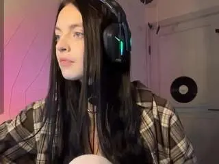 Lewislitaker  live sex cam