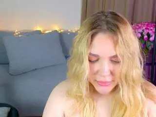Juliawatson66  live sex cam