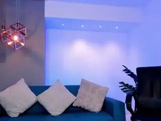Mia-taylors  live sex cam