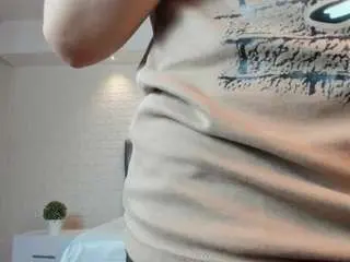 Mia-taylors  live sex cam