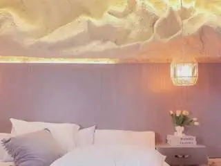Natalia-20  live sex cam