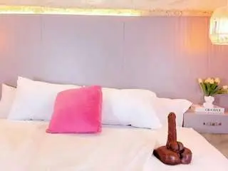 Natalia-20  live sex cam