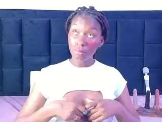 Petitelittleebony  live sex cam