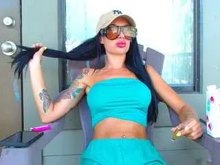 Tighttinymilf  live sex cam