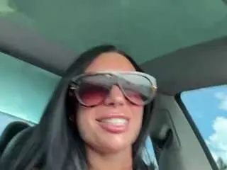 Tighttinymilf  live sex cam